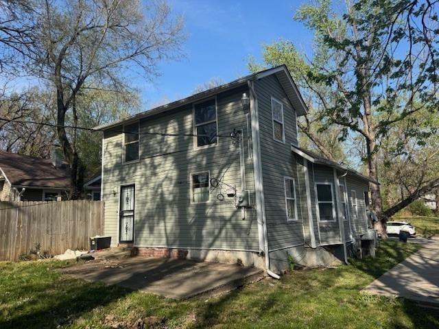 6724 Agnes Avenue, Kansas City, MO 64132