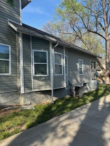 6724 Agnes Avenue, Kansas City, MO 64132