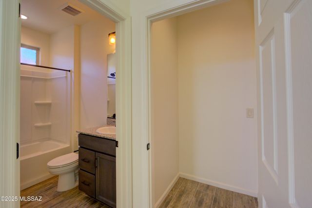 39466 S Summerwood Drive, Tucson, AZ 85739