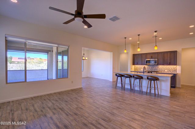 39466 S Summerwood Drive, Tucson, AZ 85739