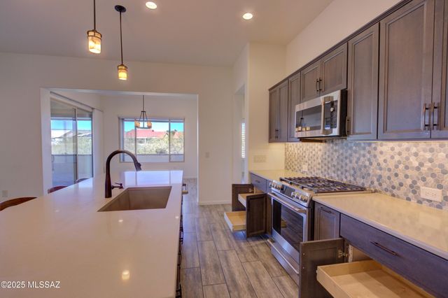 39466 S Summerwood Drive, Tucson, AZ 85739