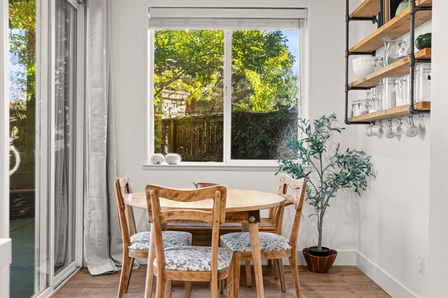 262 Phoenix Cir, Lincoln, CA 95648