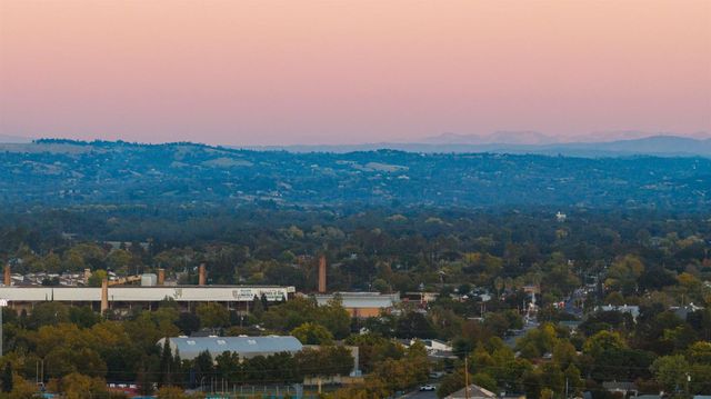 262 Phoenix Cir, Lincoln, CA 95648