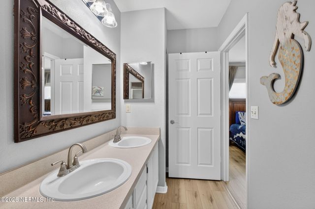 1800 THE GREENS Way 1006, Jacksonville Beach, FL 32250