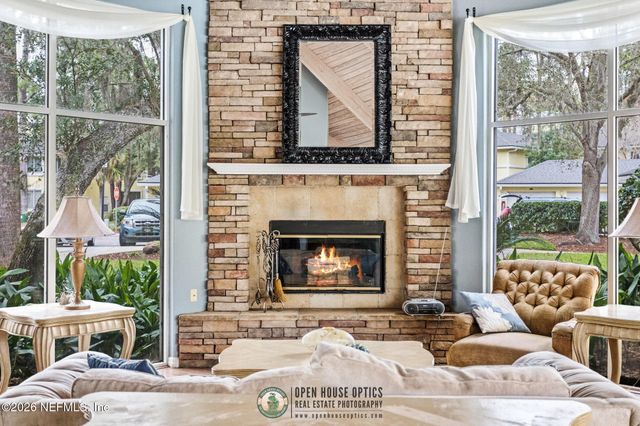 1800 THE GREENS Way 1006, Jacksonville Beach, FL 32250