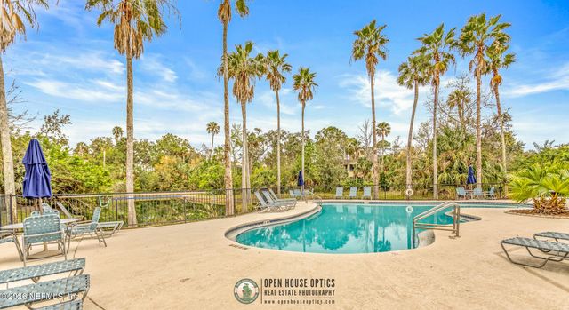 1800 THE GREENS Way 1006, Jacksonville Beach, FL 32250
