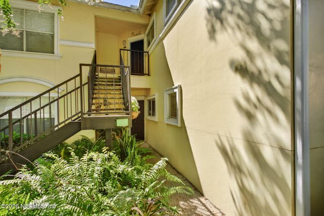 1800 THE GREENS Way 1006, Jacksonville Beach, FL 32250