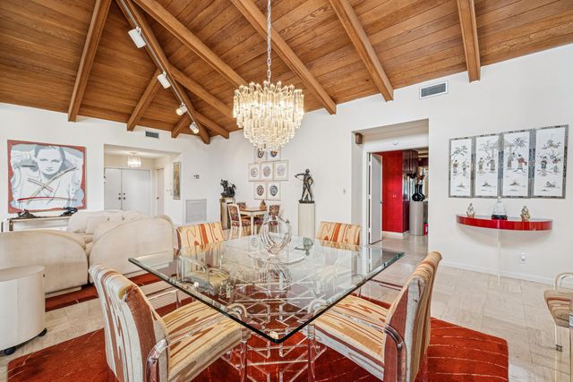 5104 Pineview Circle, Delray Beach, FL 33445