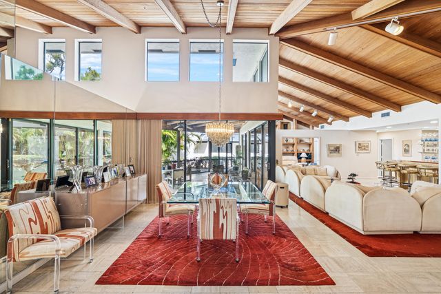 5104 Pineview Circle, Delray Beach, FL 33445