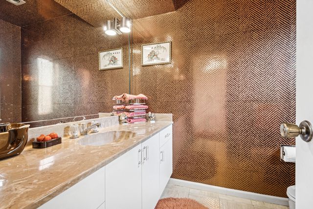 5104 Pineview Circle, Delray Beach, FL 33445