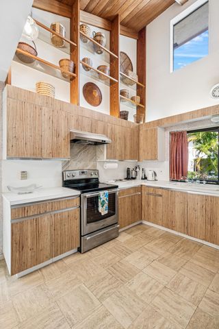 5104 Pineview Circle, Delray Beach, FL 33445