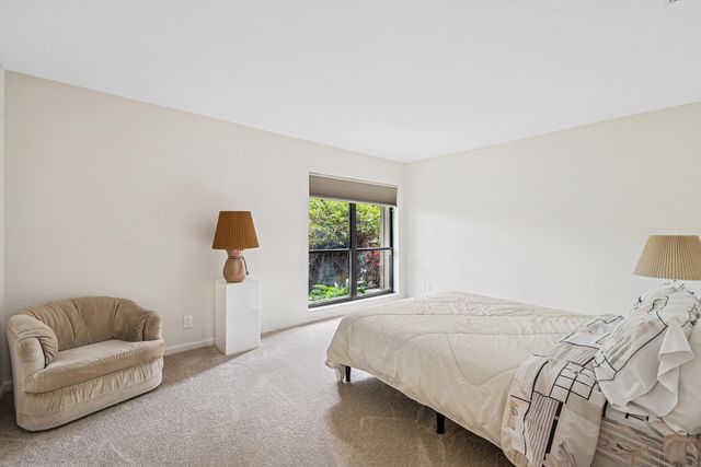 5104 Pineview Circle, Delray Beach, FL 33445