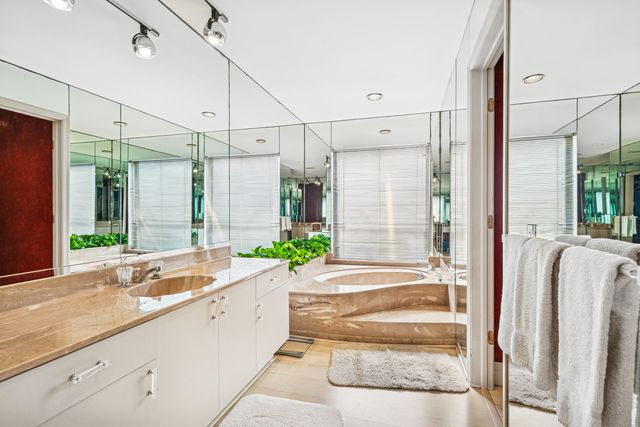 5104 Pineview Circle, Delray Beach, FL 33445