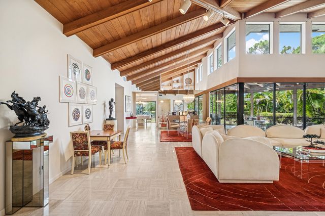 5104 Pineview Circle, Delray Beach, FL 33445