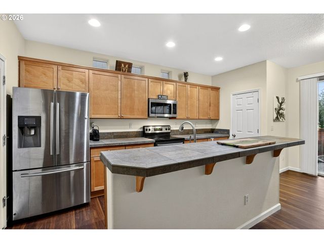 1844 Se Water Lily St, Hillsboro, OR 97123