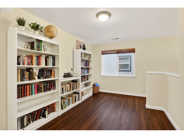 1844 Se Water Lily St, Hillsboro, OR 97123