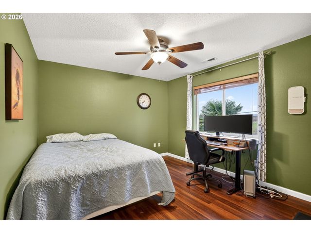 1844 Se Water Lily St, Hillsboro, OR 97123