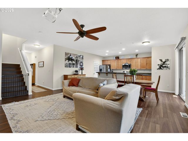 1844 Se Water Lily St, Hillsboro, OR 97123