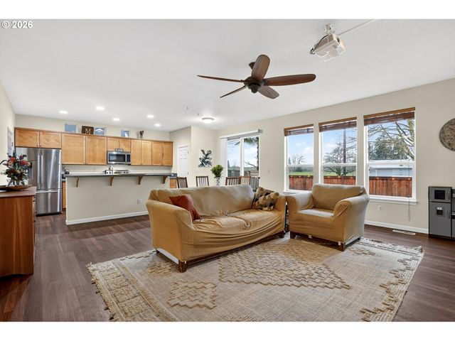 1844 Se Water Lily St, Hillsboro, OR 97123