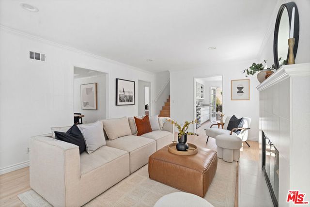 4226 Lyceum Avenue, Los Angeles, CA 90066