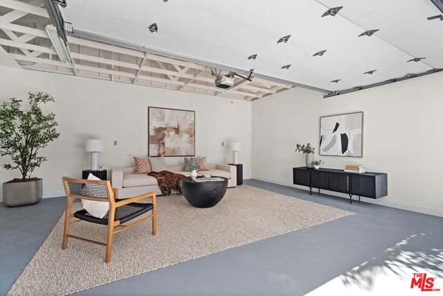 4226 Lyceum Avenue, Los Angeles, CA 90066