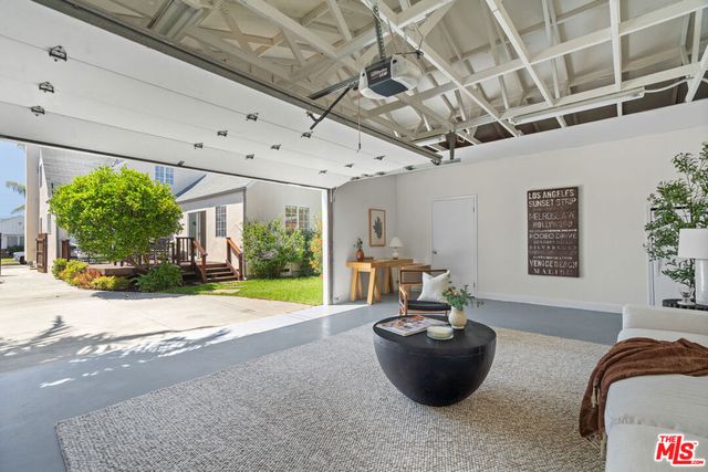 4226 Lyceum Avenue, Los Angeles, CA 90066