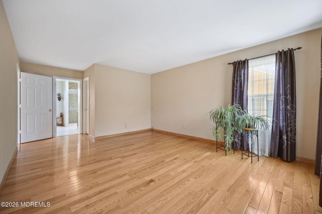 10 Marc Drive, Howell, NJ 07731