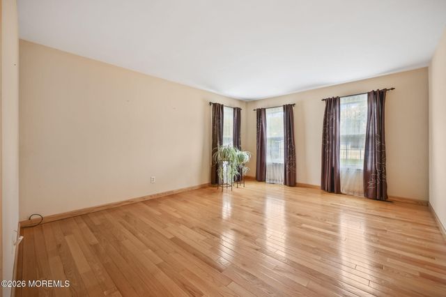 10 Marc Drive, Howell, NJ 07731