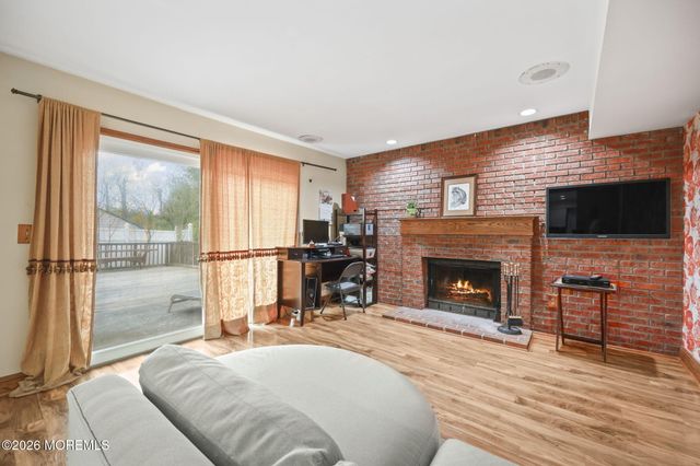 10 Marc Drive, Howell, NJ 07731