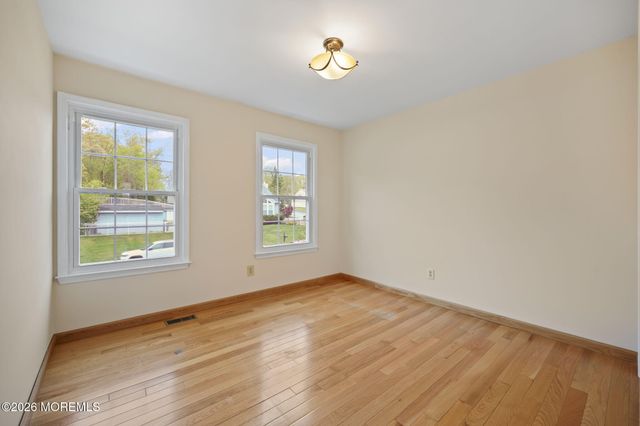 10 Marc Drive, Howell, NJ 07731