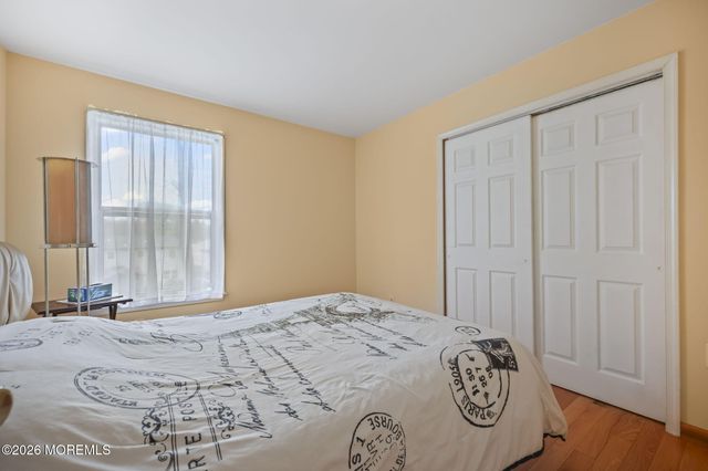 10 Marc Drive, Howell, NJ 07731