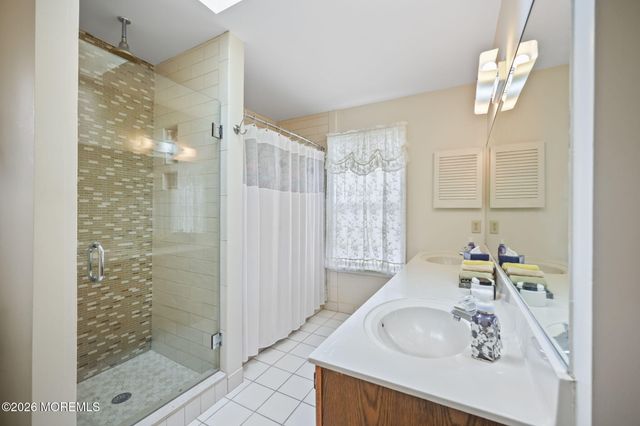 10 Marc Drive, Howell, NJ 07731