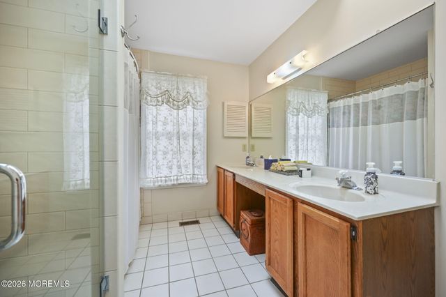 10 Marc Drive, Howell, NJ 07731