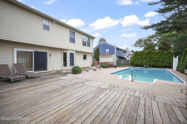 10 Marc Drive, Howell, NJ 07731