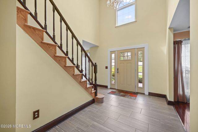 10 Marc Drive, Howell, NJ 07731
