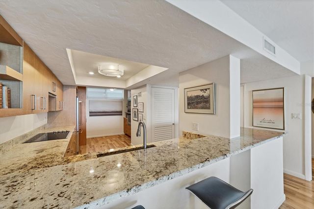 988 BLVD OF THE ARTS 1816, Sarasota, FL 34236