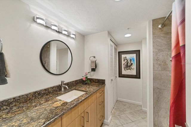 988 BLVD OF THE ARTS 1816, Sarasota, FL 34236