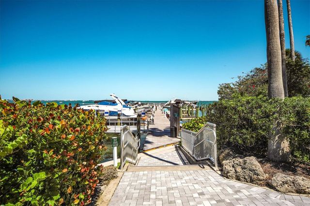 988 BLVD OF THE ARTS 1816, Sarasota, FL 34236