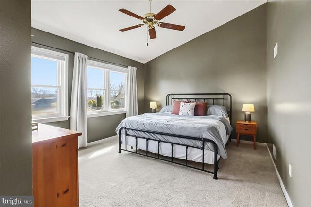 74 SUNDANCE DR, Elverson, PA 19520