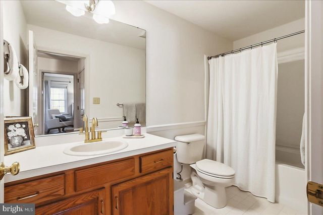 74 SUNDANCE DR, Elverson, PA 19520