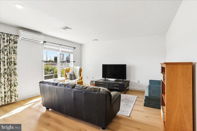 74 SUNDANCE DR, Elverson, PA 19520