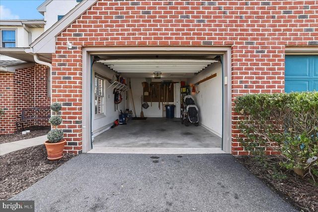 74 SUNDANCE DR, Elverson, PA 19520