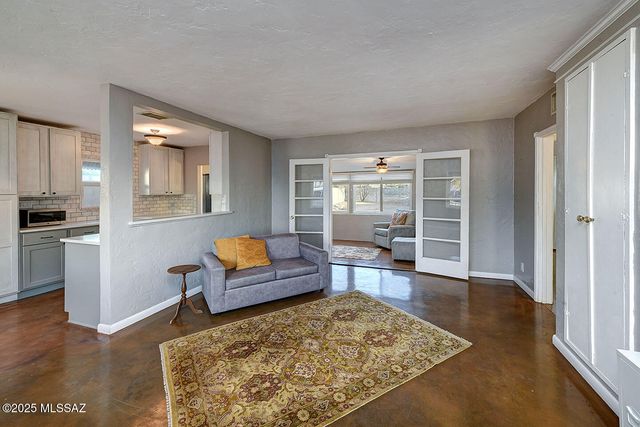 2512 E Linden Street, Tucson, AZ 85716