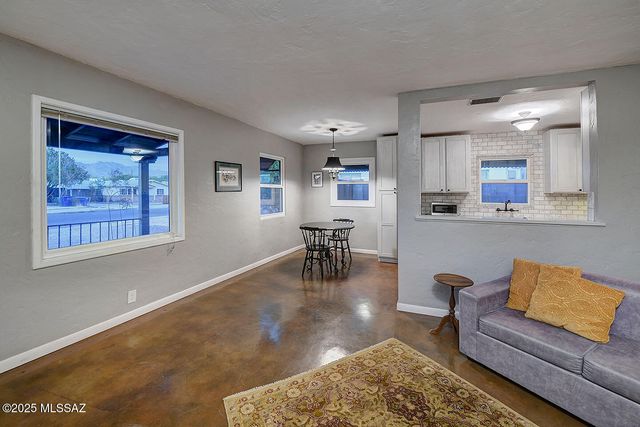 2512 E Linden Street, Tucson, AZ 85716