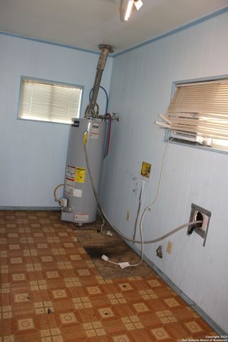 630 Carlisle, San Antonio, TX 78225