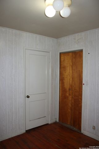 630 Carlisle, San Antonio, TX 78225