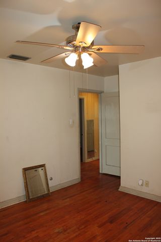 630 Carlisle, San Antonio, TX 78225