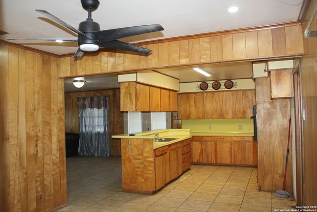 630 Carlisle, San Antonio, TX 78225