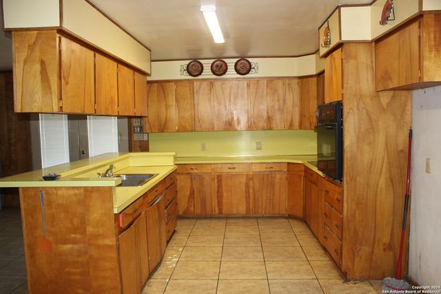 630 Carlisle, San Antonio, TX 78225