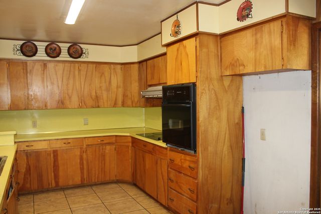 630 Carlisle, San Antonio, TX 78225